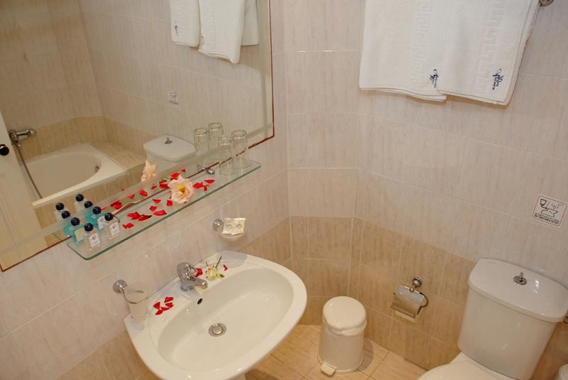 Afrodite Hotel Laganas Buitenkant foto